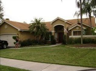 901 SW 126th Way, Davie, FL 33325