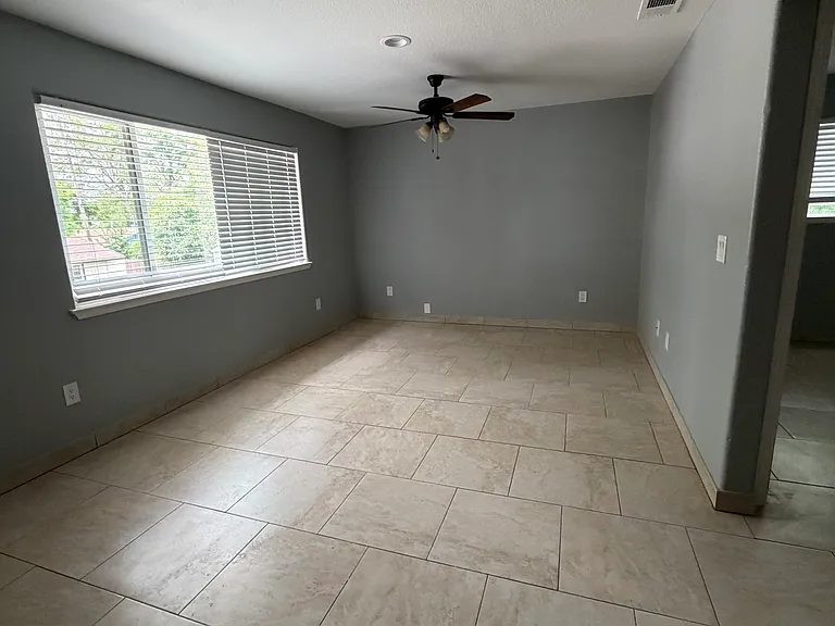 301 W El Camino Ave #4 — Photo 7