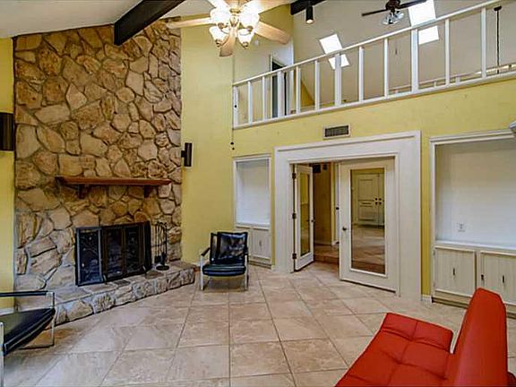 3rd image of 3859 Betty Virginia Cir
