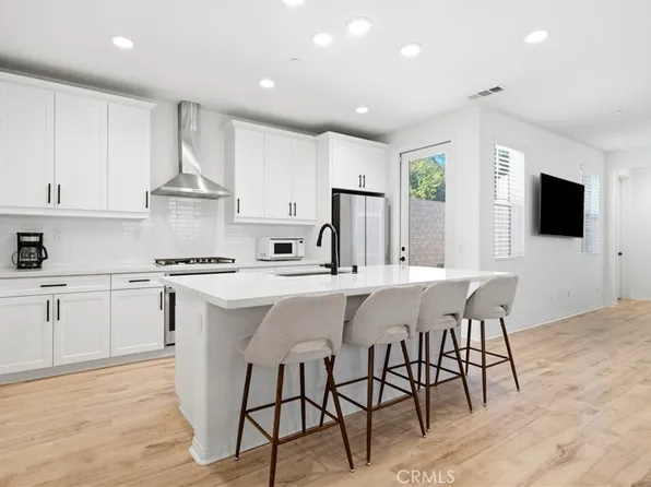 6545 Grotto Ln, Fontana, CA 92336