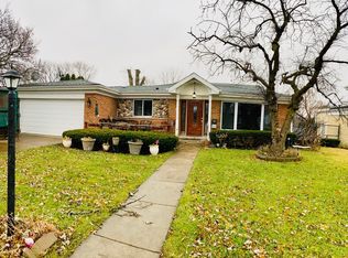 63 Jeffery Ln, Des Plaines, IL 60018