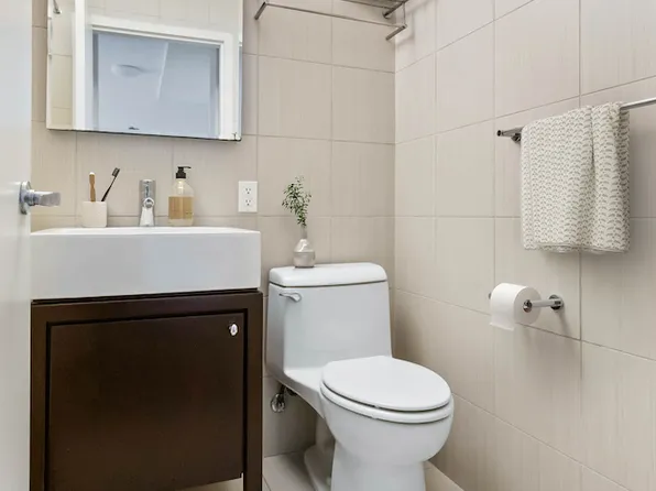 484 2nd Avenue image 4 of 29