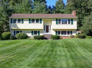 4 Wildwood Dr, Medfield, MA 02052