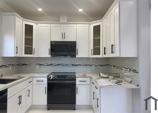 4th image of 2328 Amador Ct