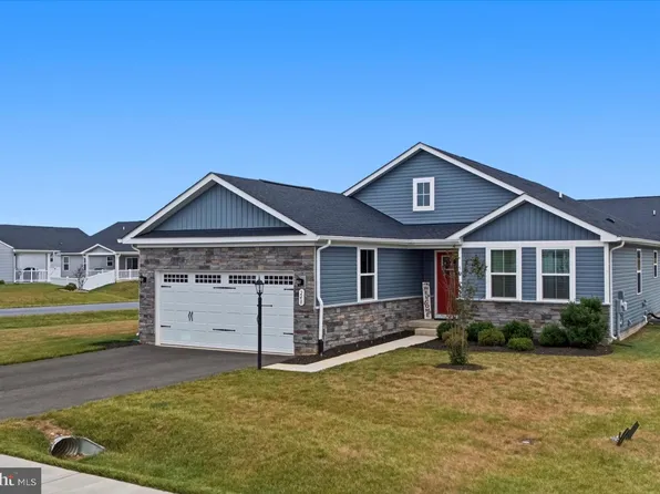 248 Perspective Pl, Hedgesville, WV 25427