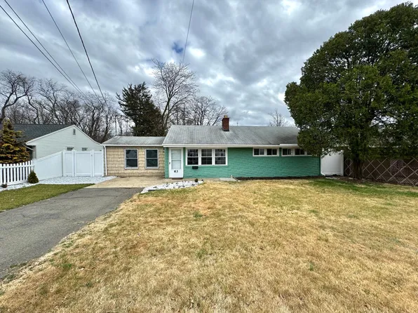 63 Elliot Pl, Edison, NJ 08817
