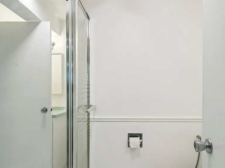 5651 Turney Dr #BASEMENT — Photo 15