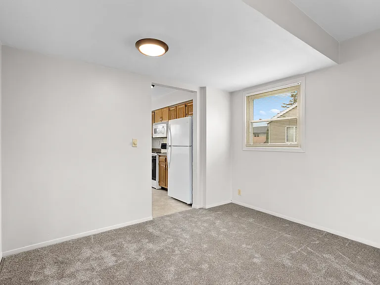 6205-6207 N Northmoor Ct — Photo 21