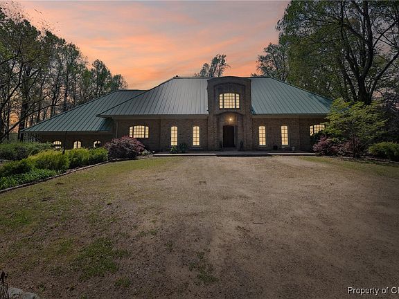 2nd image of 472 Deerchase Rd