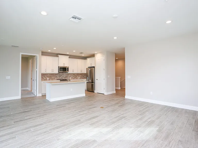 2626 Seychelles Cir #1405 — Photo 10