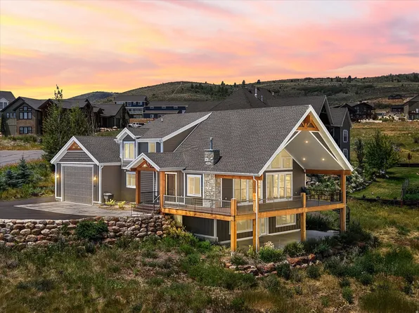 251 W Persimmon Dr, Garden City, UT 84028