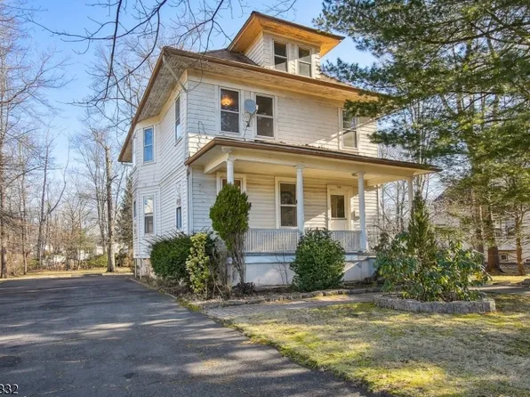 28 Dean St, Madison Boro, NJ 07940