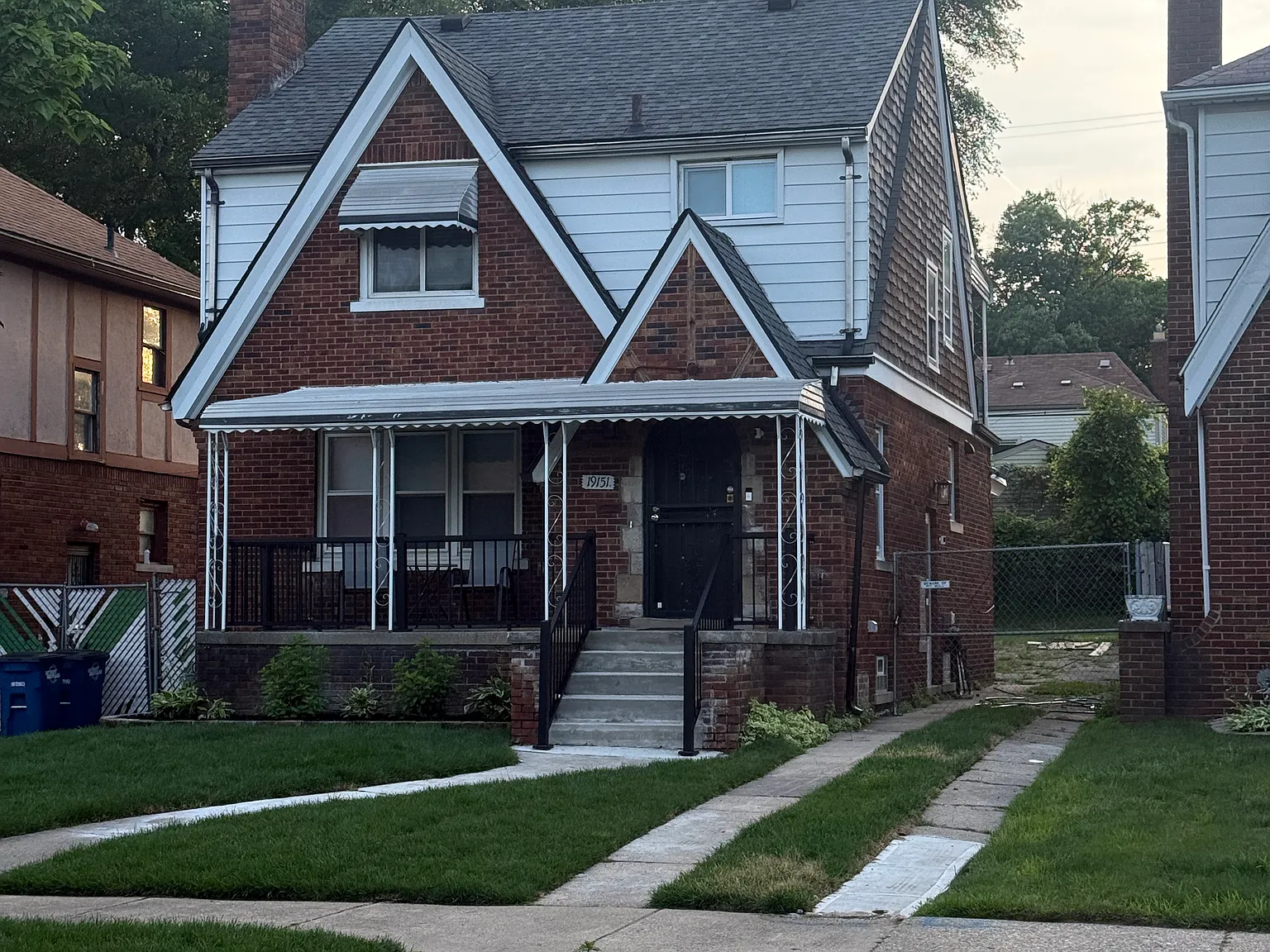 3 bed, 1840 sqft, $6,495 — Photo 2