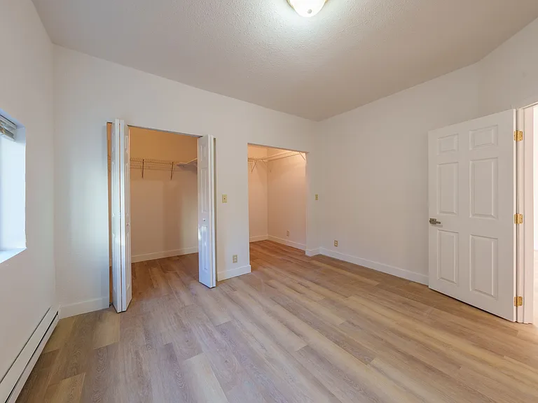 404 21st Ave #B — Photo 4