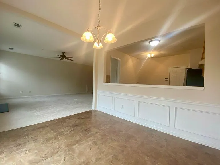230 Regent Sq #230 — Photo 8