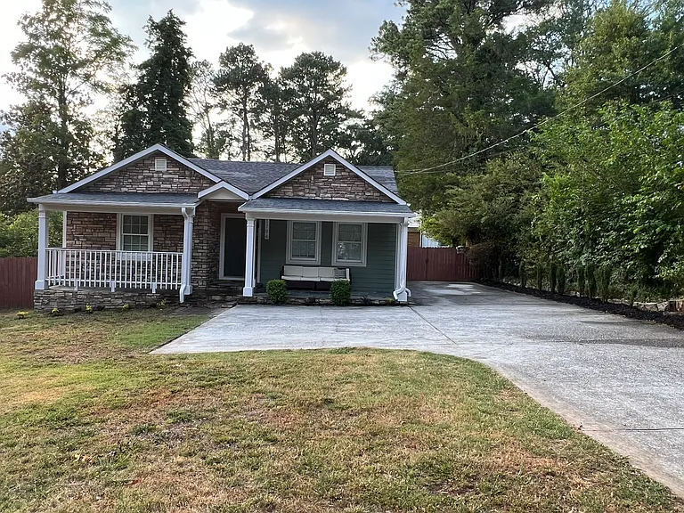 1794 Dresden Dr — Photo 2