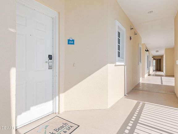 3rd image of 102 Yacht Harbor Dr Unit 266