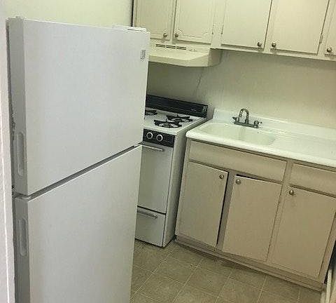 4th image of 1509 6th St APT 2