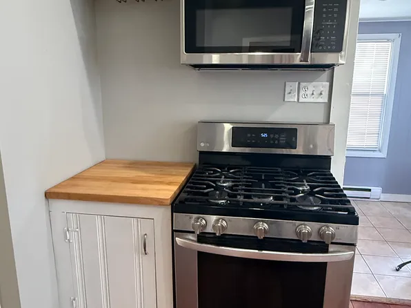 616 Wallace St, Stroudsburg, PA 18360