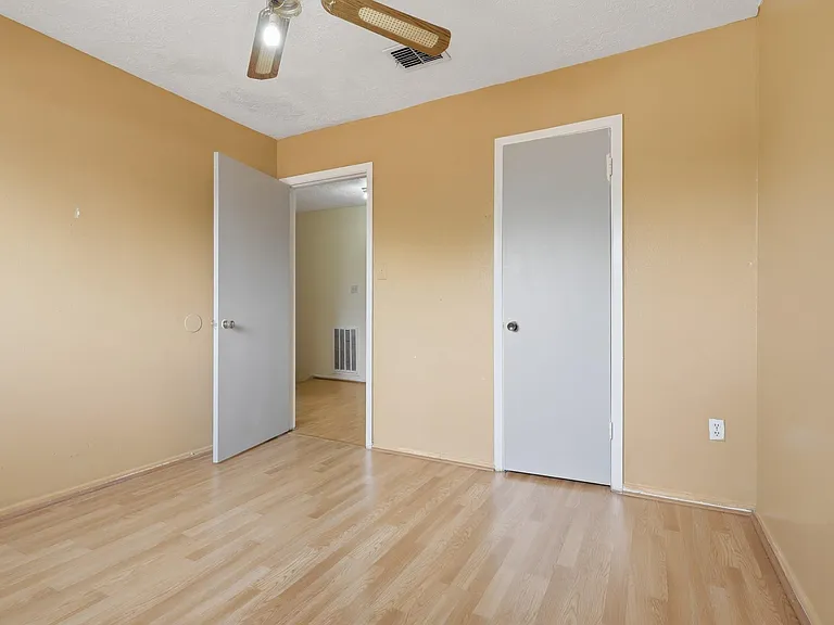 12449 Sharpview Dr #2449 — Photo 20