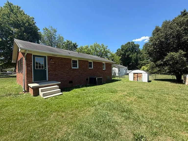 315 E Dameron Ave — Photo 17