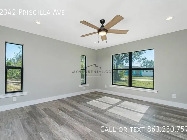 22342 Priscilla Ave — Photo 14