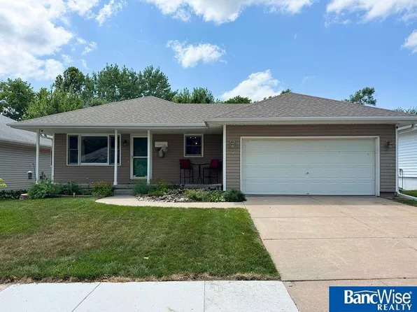 3317 Gregory St, Lincoln, NE 68521