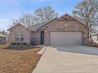 105 Cameron Ave, Brookland, AR 72417