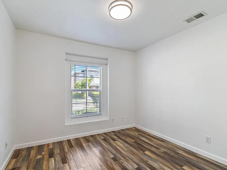 3215 Puffin Cir — Photo 19