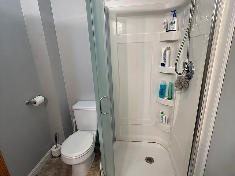 344 E 8th St #1 — Photo 16