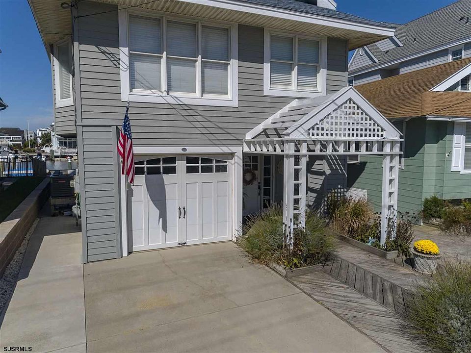 1st image of 152 W Atlantic Blvd