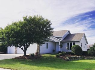 1117 Lincoln Rd, Oregon, WI 53575