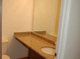 349 Dogwood Ter, Buffalo Grove, IL