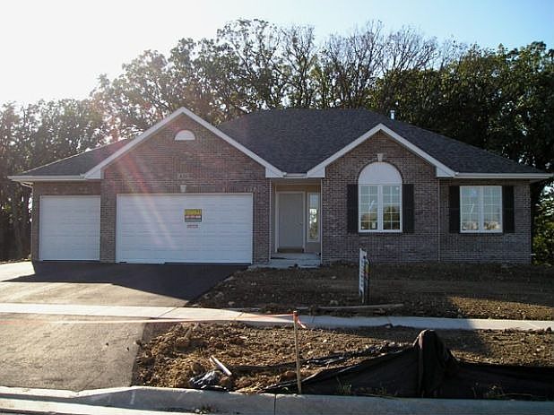 1st image of 429 Ironwood Dr