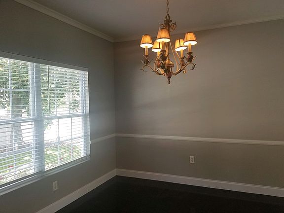 5th image of 210 Bullard St