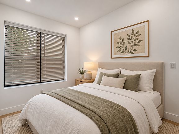 5th image of 6222 Myrtle Ave #3