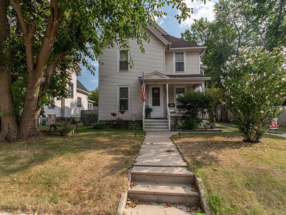 2nd image of 611 Lincoln Ave