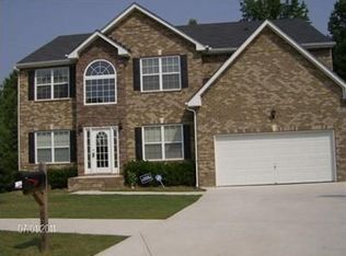 6704 Browns Mill Cir, Lithonia, GA