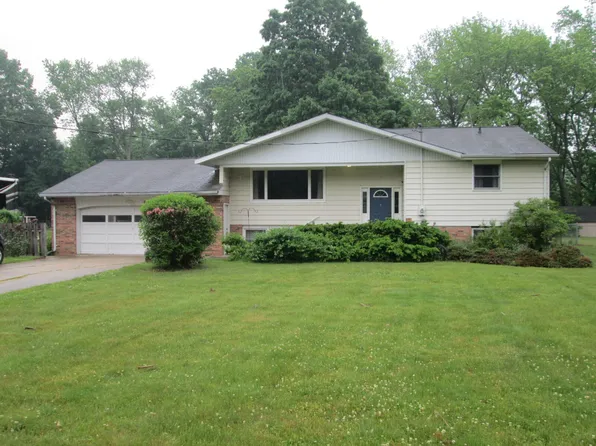 6005 Saint Joseph Ave, Stevensville, MI 49127