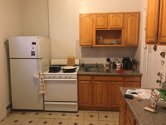 5th image of 1764 E 18th St Suite 1