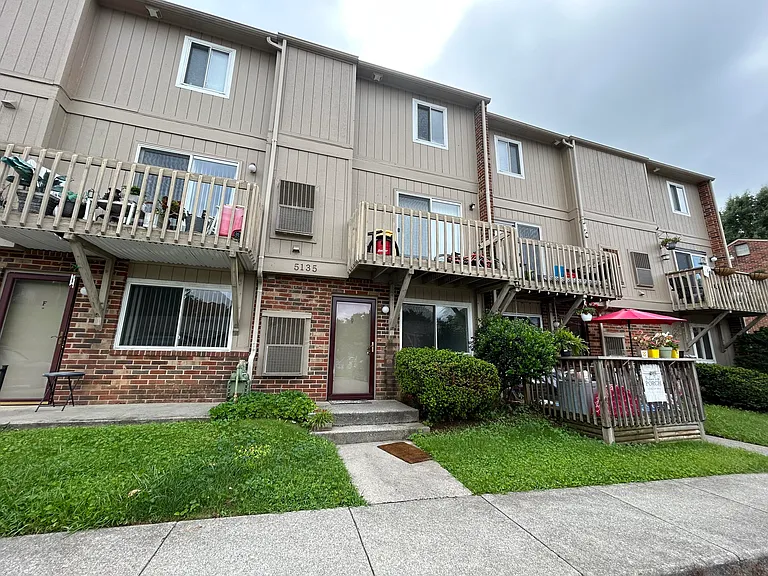 5135 Overland Dr #G — Photo 2