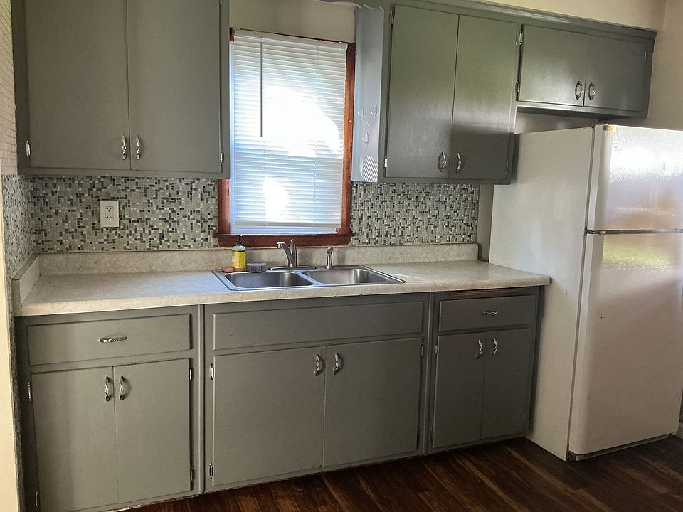 1st image of 5715 N 58th St