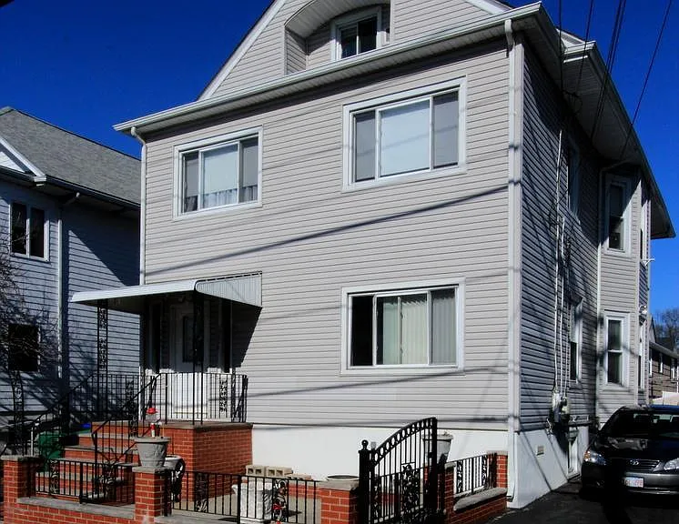 122 Willis Ave #A — Photo 17