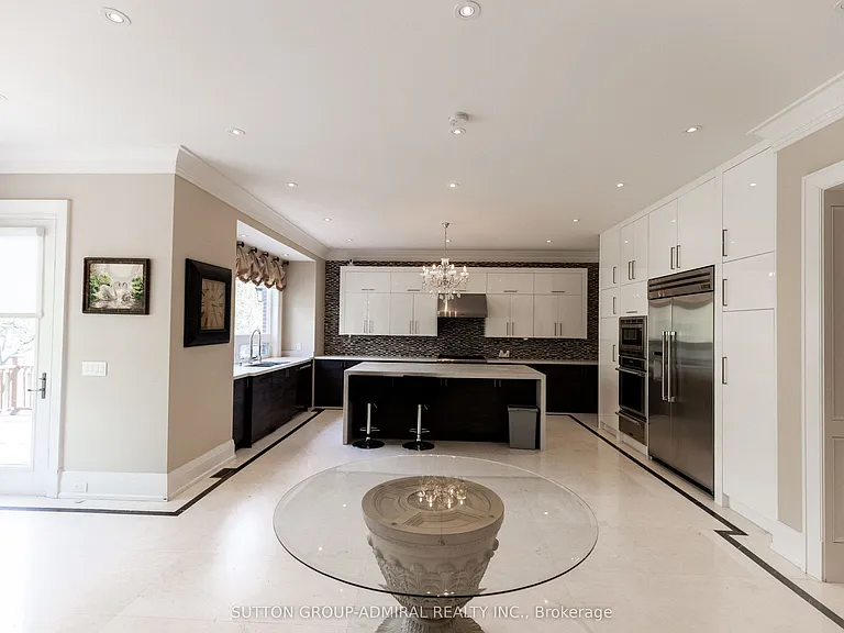 24 Wedgewood Dr — Photo 7