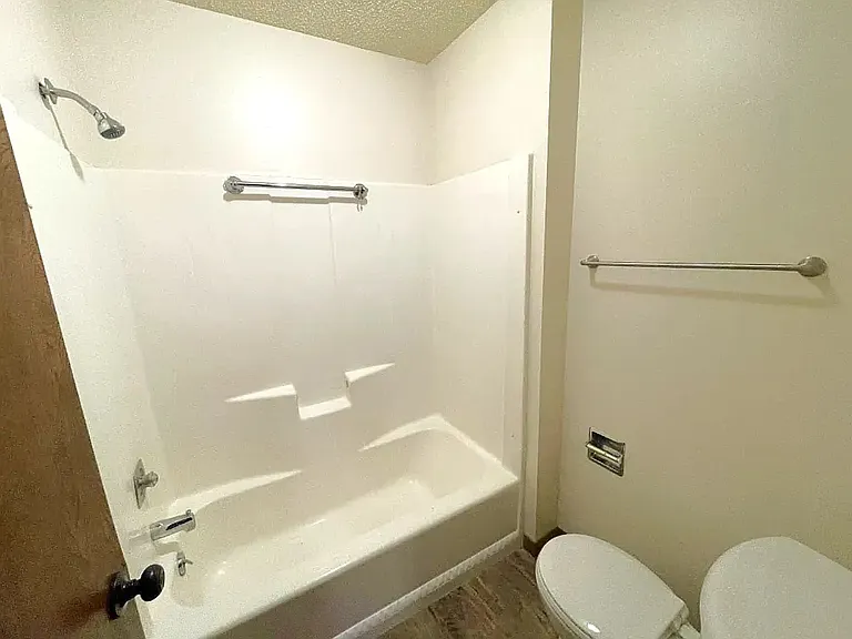 1153 Imperial Cir — Photo 8