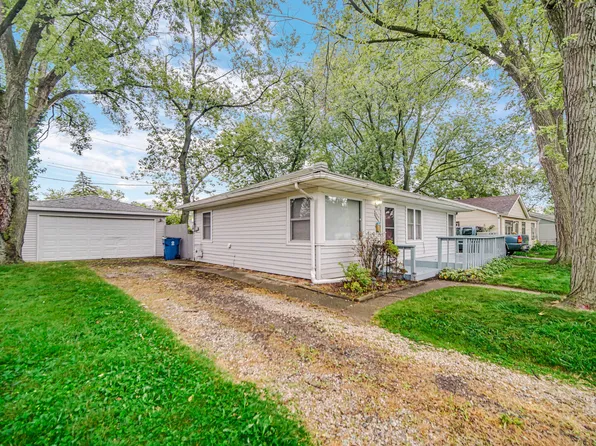 7837 S White Oak Ln, Hammond, IN 46324