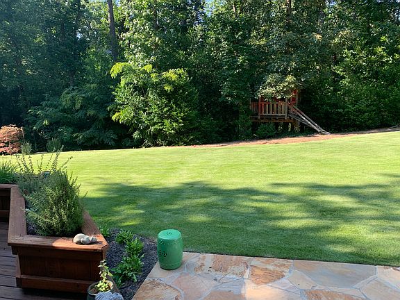 4th image of 536 Keeler Woods Dr
