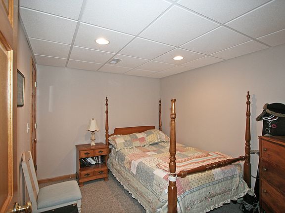 Lower Level Bedroom 6