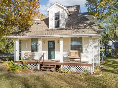 607 Saint Joseph Blvd, Bolckow, MO, 64427