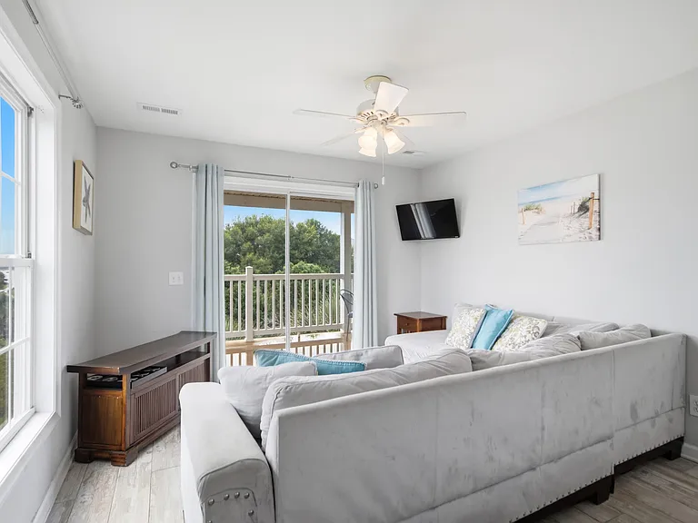 2262 Folly Rd #1A — Photo 9